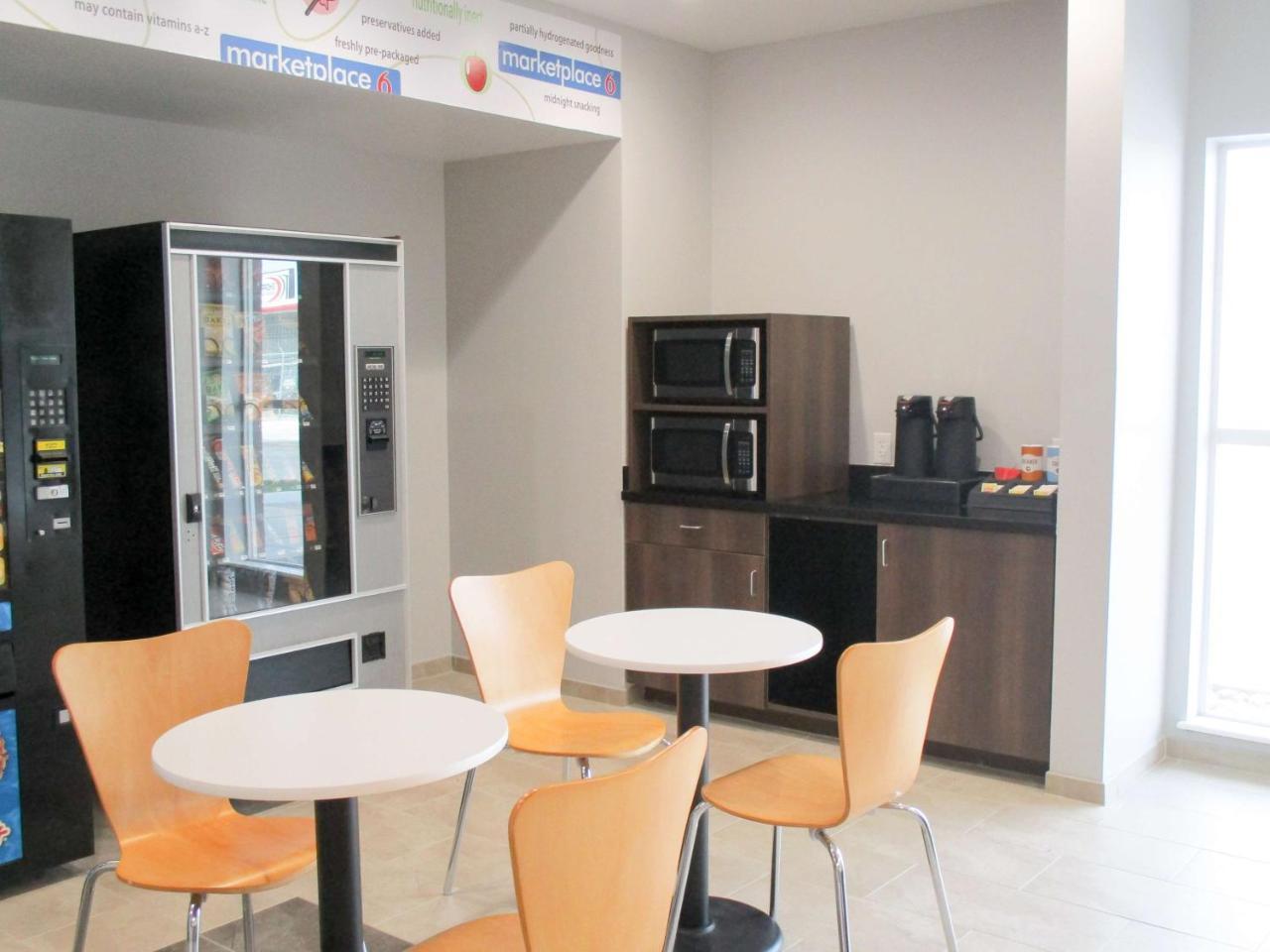 Motel 6 Fort Worth, Tx - North - Saginaw Εξωτερικό φωτογραφία