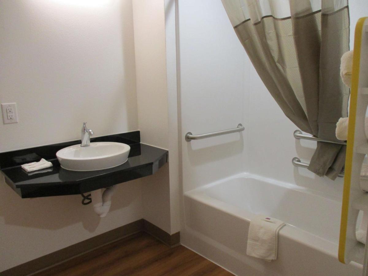 Motel 6 Fort Worth, Tx - North - Saginaw Εξωτερικό φωτογραφία