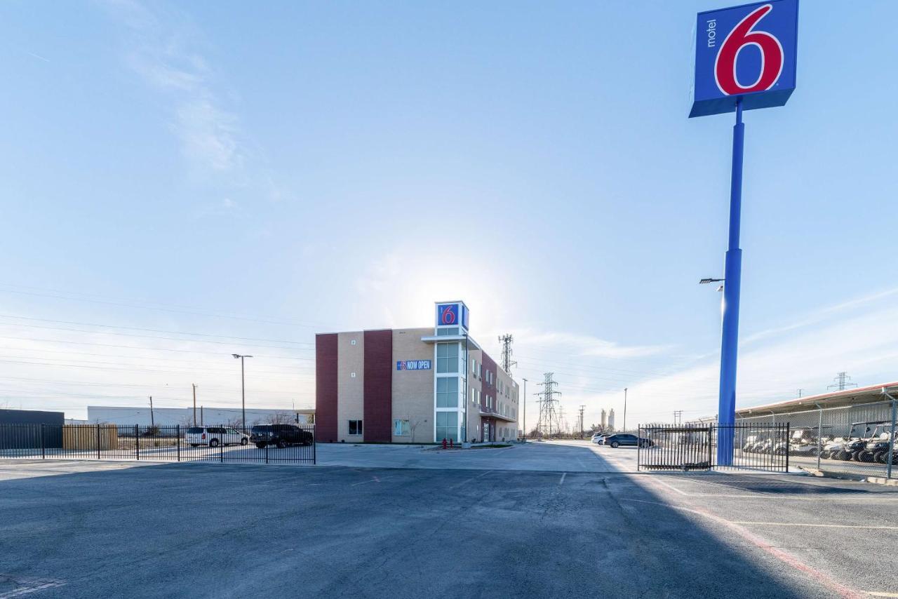Motel 6 Fort Worth, Tx - North - Saginaw Εξωτερικό φωτογραφία